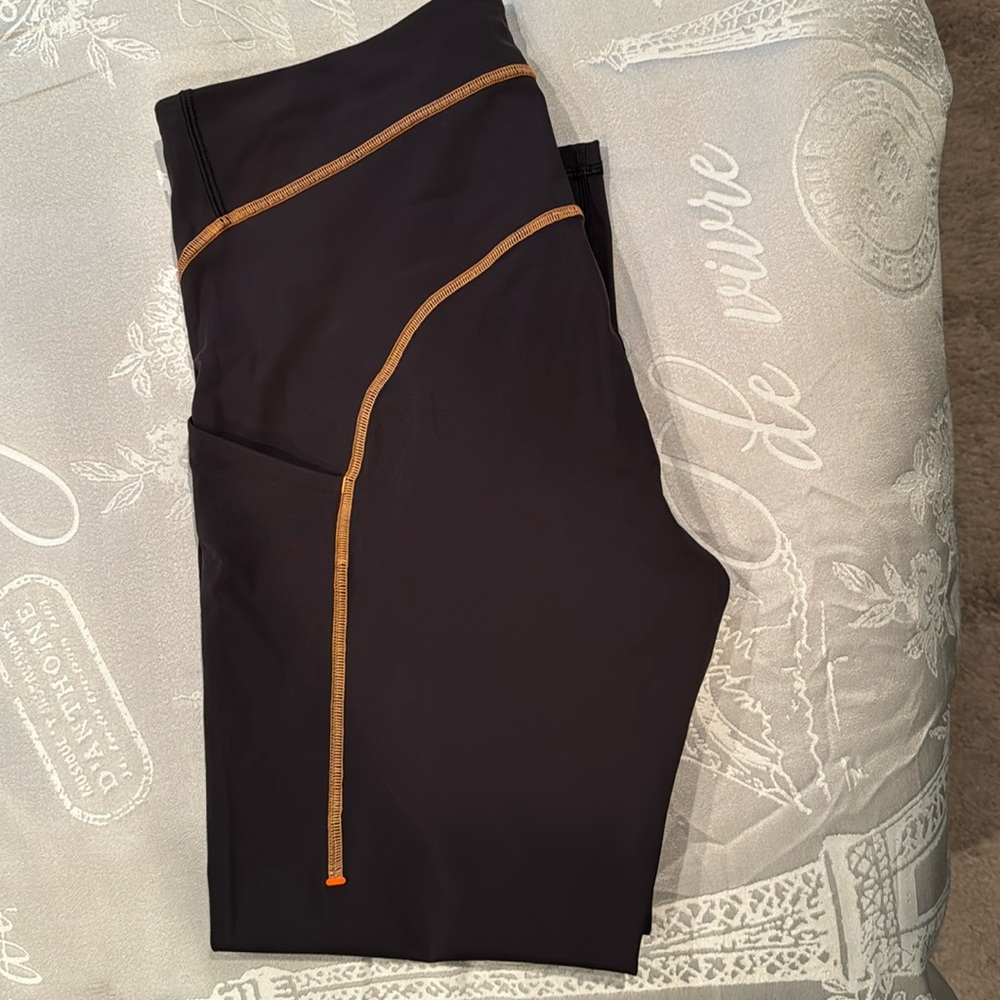 Brand New Lululemon Power Thru High Rise 25” Tights. Size 12 & Color Black
